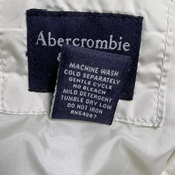 Abercrombie & Fitch Women’s Beige  Off WhiteZippered Polyester Jacket Medium EUC - Picture 6 of 9
